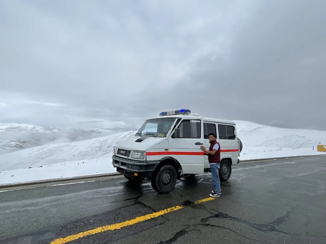 阜康天使基金会历时两天抵达阿里措勤，路上有雨有雪更有爱——阜康天使基金会阿里爱心行②